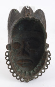 Two tribal face masks, cast bronze, West African, ​18cm high - 3