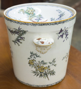 WEDGWOOD "Australian Flora" rare porcelain slops pail with lid, circa 1880, stamped "Wedgwood, Australian Flora", 27.5cm high, 34cm wide across the handles, 28cm diameter top rim - 3