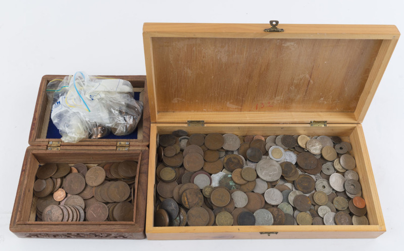 Coins - World : World array of unsorted circulated world coins, mostly 1920s-60s era (few earlier); also Australia 1964 pennies (70+) and quantity of 1c & 2c Coins. (100s)