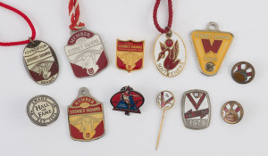 SOUTH MELBOURNE / SYDNEY SWANS FOOTBALL CLUB: 1970s - 2000s range of membership fobs, supporters badges and pins. (12 items).