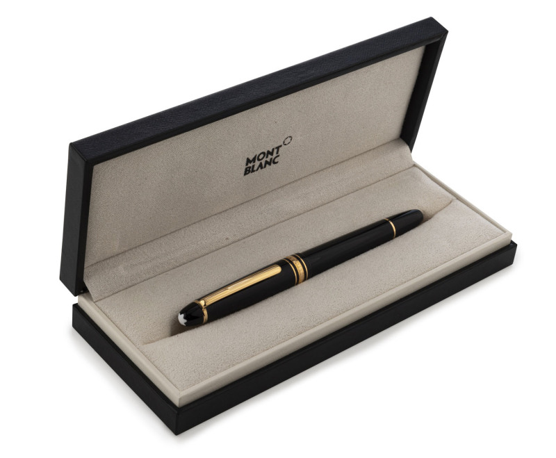 MONT BLANC fountain pen in original case with booklet