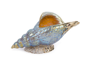 LOETZ Bohemian Art Nouveau conch shell vase with 9ct solid gold mounts (approximately 64 grams), late 19th century, 14cm high, 30cm long