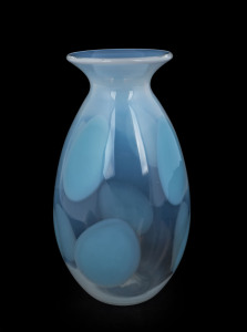 JEFF ZIMMERMAN for TIFFANY & CO. American studio art glass vase, engraved "Jeff Zimmerman for Tiffany & Co.", 25cm high