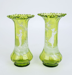MARY GREGORY pair of green glass mantel vases, 19th century, 21cm high