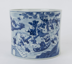 A Chinese "Hundred Boys" blue and white porcelain brush pot, early to mid 20th century, 16cm high, 19cm diameter