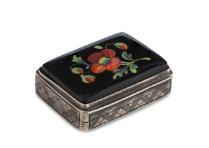 A fine English sterling silver vinaigrette with enamelled opium poppy top and original gilt washed interior with grill in fine condition, Birmingham, circa 1838, ​3.3cm wide