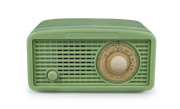 ASTOR MICKEY rare green bakelite mantel radio, 17.5cm high, 32cm wide, 16cm deep