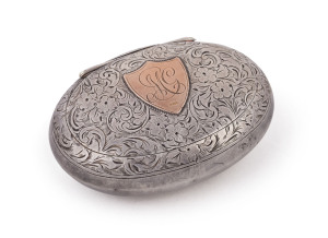 An antique English sterling silver pocket snuff box with rose gold shield top, 19th century, ​8cm wide