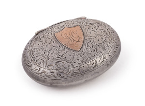 An antique English sterling silver pocket snuff box with rose gold shield top, 19th century, 8cm wide