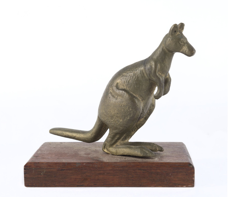 A kangaroo statue, bronze finished cast metal on timber base, early 20th century, ​14.5cm high overall