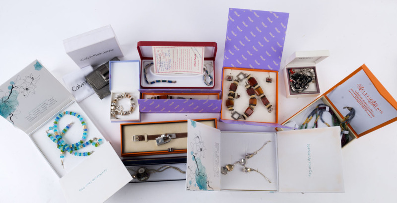 Collection of jewellery in eleven assorted retailer's boxes