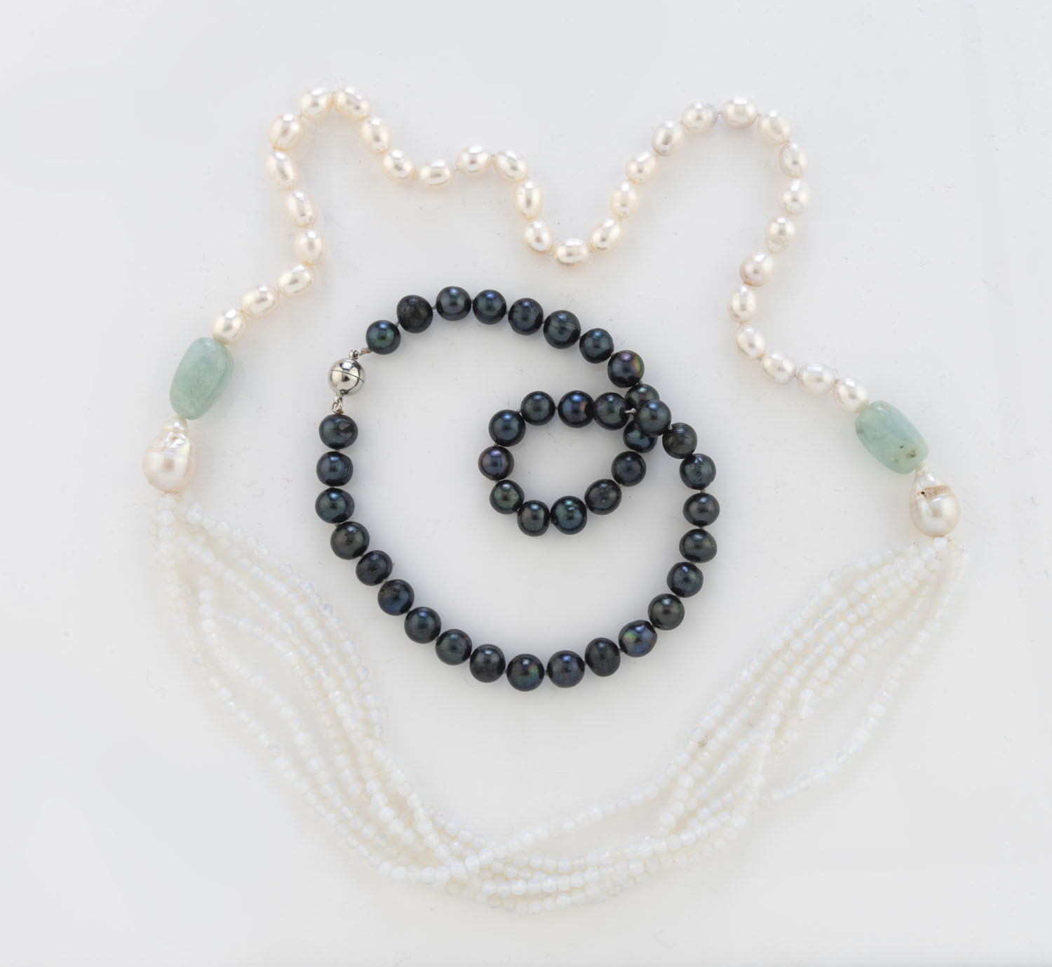 ISHARYA | Pearl Necklace