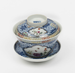 A Chinese porcelain enamel decorated teacup and cover plus saucer, 19th/20th century, (3 items), 9cm high overall