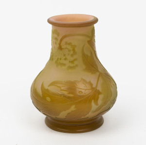 GALLE French Art Nouveau cameo glass vase, early 20th century, (damage to base), ​11cm high