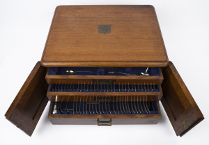 English silver plated cutlery ware housed in a handsome three drawer oak canteen, late 19th century, the canteen 28cm high, 52cm wide, 41cm deep