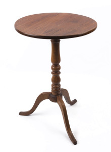 An antique English mahogany wine table, 19th century, 68cm high, 47cm diameter