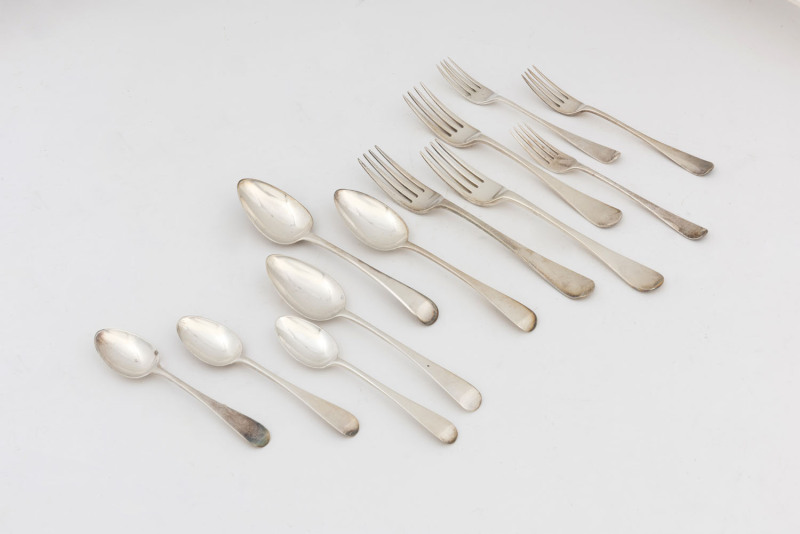 Antique sterling silver cutlery comprising of twelve dinner forks, twelve entree forks, twelve dessert spoons and twelve teaspoons, 19th century, (48 pieces), 1855 grams
