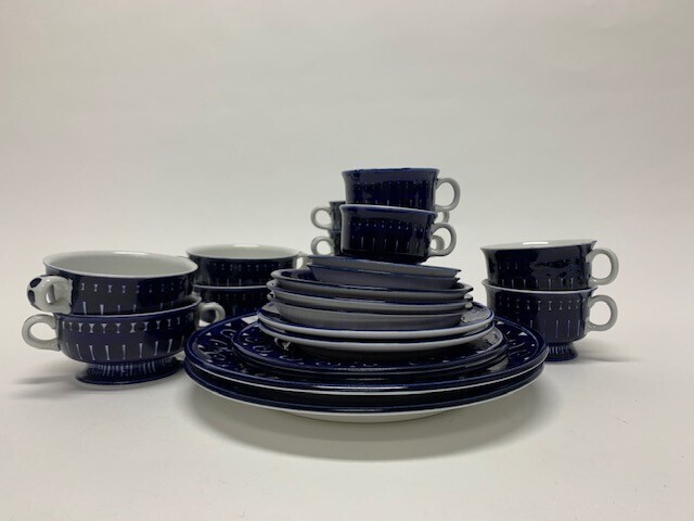 ARABIA Valencia Finish tableware, circa 1975, designed by Ulla