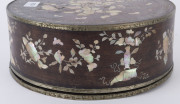 An antique Chinese circular workbox, rosewood with mother of pearl inlay, interior fitted with lift-out tray and compartments, ​Qing Dynasty, circa 1830, 11cm high, 28cm diameter - 5