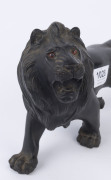 A Japanese bronze lion statue, Meiji period, 19th century, seal mark to underside, ​18cm high, 31cm long - 3