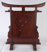 A Japanese Shibayama red lacquer fire screen, Meiji period, 19th century, 85cm high, 75cm wide - 8