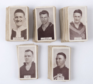 1933 Wills "Footballers 1933" almost complete set [199/200, ex card no.4), somewhat aged, generally poor/fair condition, a few better.