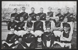 ESSENDON: 1909 postcard showing "ESSENDON F.C.", photographer J.E. Barnes (Kew), publisher Lincoln, Stuart & Co (Outfitters), unused. Good condition.