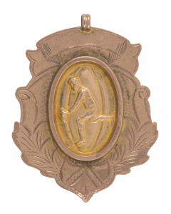 OAKLEIGH FOOTBALL CLUB: Attractive 9ct gold medal (4.9gms) engraved verso "OAKLEIGH F.C. - NICHOLAS MEDAL - WON BY - F. BOTTOMLEY - BEST PLACED MAN - 1922".