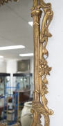 An antique Chippendale style gilt framed mirror with griffin finial, 19th/20 century, 140 x 80cm - 4