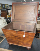 An antique cellarette, mahogany and cedar, circa 1830, 52cm high, 67cm wide, 52cm deep - 6