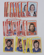 1979 SCANLENS: Accumulation of cards noting Alex Jesaulenko & Ross Glendinning, plus a few checklists; some cards heavily duplicated; VG/VF. (162) - 4