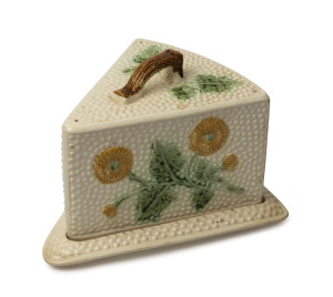 BENDIGO POTTERY triangular cheese dish and cover with chrysanthemum pattern, 19th century, 19cm high, 27cm wide