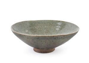 A Vietnamese celadon pottery bowl, 16th/17th century, ​8cm high, 21cm diameter