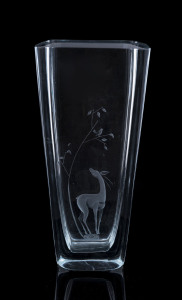 STROMBERGSHYTTAN Swedish art glass vase with engraved scene, 20th century, engraved "Strombergshyttan 1078/347", ​30cm high