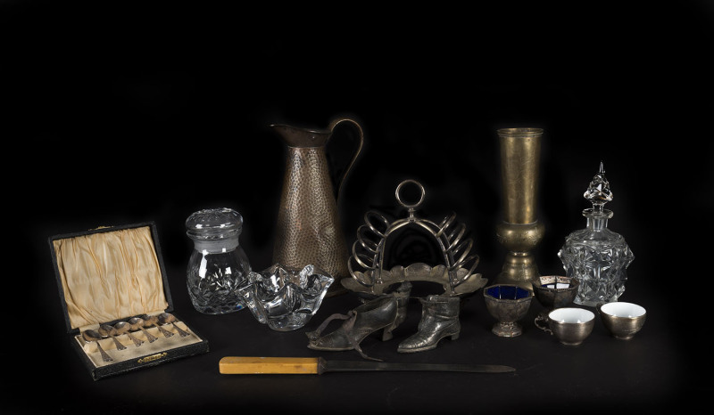 Assorted cutlery, silver plated ware, crystal and glassware, metal ware etc. 19th and 20th century, copper jug 27cm high