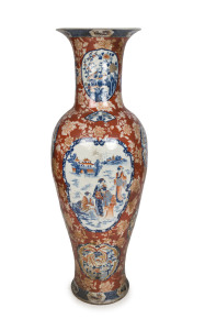 An impressive Chinese Imari porcelain monumental floor vase, Republic period, 20th century 157cm high