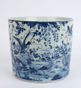 A Chinese blue and white brush pot with birds in landscape, Republic period, 20th century, Yongzheng mark to upper lip, ​22cm high, 25.5cm diameter - 2