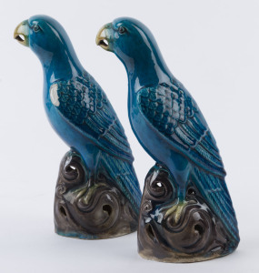 A pair of Chinese ceramic bird statues, 20th century, 25cm high