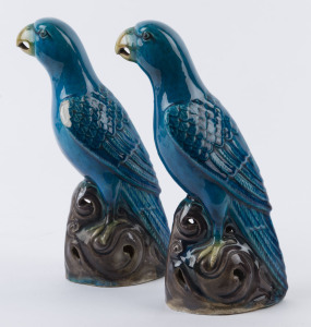A pair of Chinese ceramic bird statues, 20th century, ​25cm high