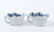 LOWESTOFT pair of antique English blue and white porcelain cream boats, circa 1770, 3.5cm high, 7.5cm wide - 2