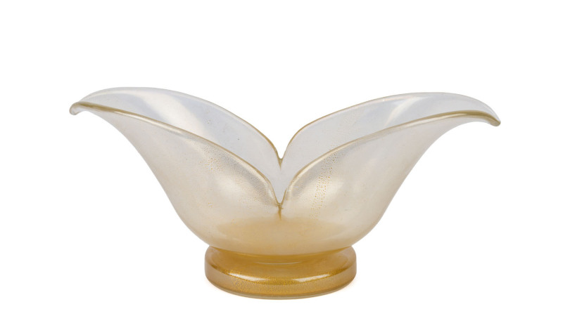 ERCOLE BAROVIER Evanscenti Murano glass bowl with aventurine inclusions, made for BAROVIER & TOSO, circa 1950, ​13cm high, 30cm wide