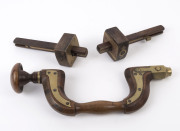 An antique brace and two rosewood and brass scribes, 19th century, (3 items), ​the brace 36cm high