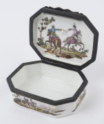 An antique German porcelain snuff box with metal mounts, mid to late 18th century, ​9cm wide - 2