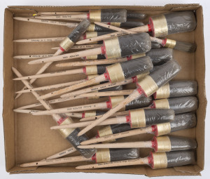 PAINT BRUSHES (NEW OLD STOCK): Balfson (West Germany) stock of 'Special Acrylic Brushes' comprising Size 2 (4), Size 4 (9), Size 8 (14) & size 10 (2); all with metal ferrules and wooden handles; largest with bristle 5cm width, 7cm bristle length, and tota