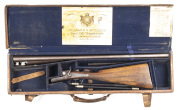 CASED HOLLAND & HOLLAND REBOUNDING HAMMER SxS HAMMER FIELD GUN: 12G; 2½" chambers; 30" damascus barrels; choked FULL & CYL; concaved top rib inscribed HOLLAND & HOLLAND 98 NEW BOND STREET LONDON. WINNERS OF ALL THE FIELD RIFLE TRIALS 1883; pitted bores; t