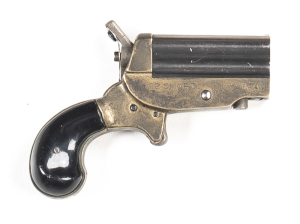 U.S. ERL SVENDSEN 4 ACES PEPPERBOX DERRINGER: 22 Short; 4 shot barrel cluster activated with a rotating firing pin; 43mm (1.75") barrel cluster; g. bores; small brass bead front sight; brass frame with spur trigger & back strap; lhs of frame marked 4 ACES