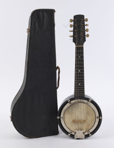 A vintage 8 string banjo mandolin in original case, early 20th century, ​14cm drumhead, 55cm long
