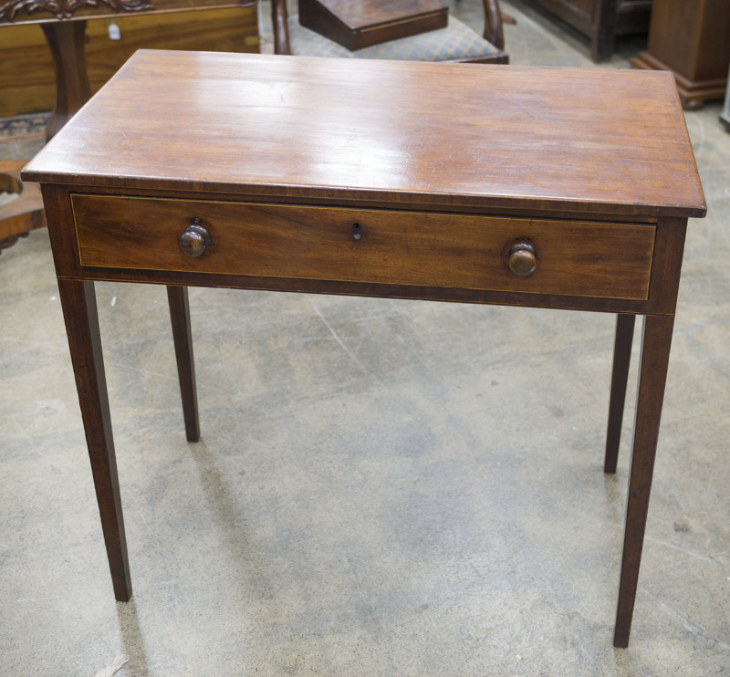 A Georgian mahogany side table desk with single drawer and string inlay decoration, circa 1800, 88cm high, 88cm wide, 49cm deep