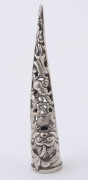 Five antique Chinese silver fingernail guards, Qing Dynasty, 19th century, the largest 8.5cm long, 38 grams total - 4