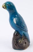 A pair of Chinese ceramic bird statues, 20th century, ​25cm high - 9